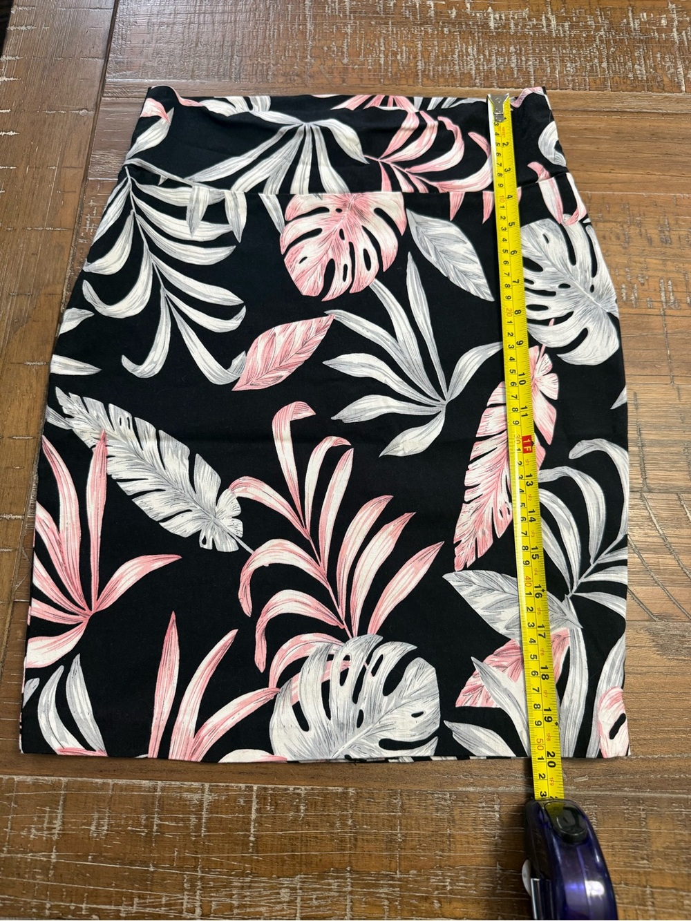 3/$10 LILY MORGAN TROPICAL SKIRT